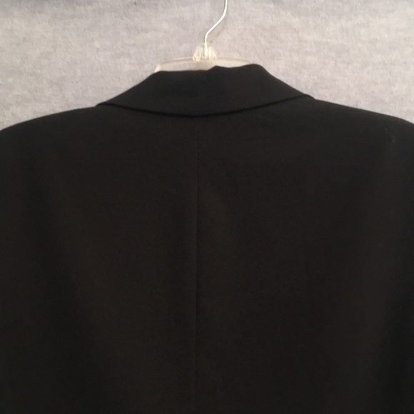 Jones & Co Stretch 2 Button Fully Lined Jacket w/Classic Lapels & Slight Peplum - Picture 9 of 16